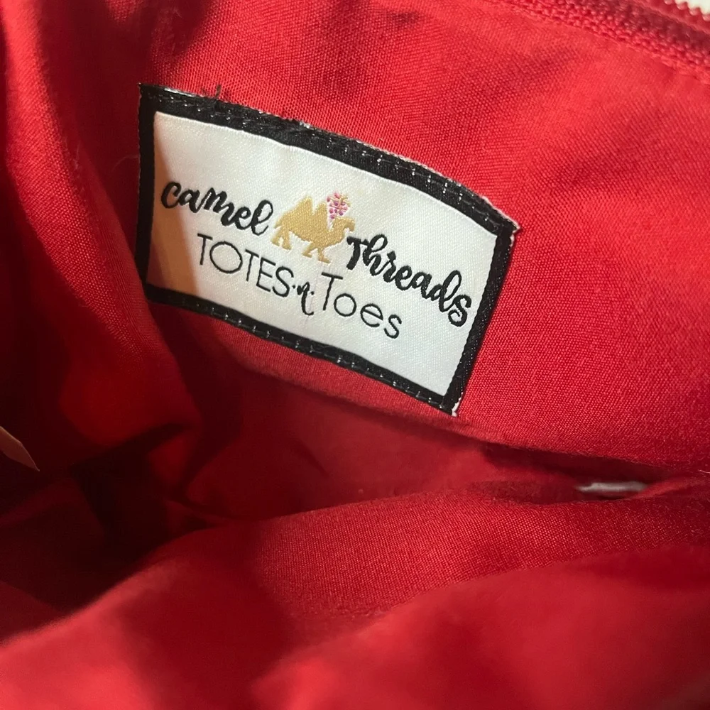 Camel Threads Crossbody - Picture 3 of 4
